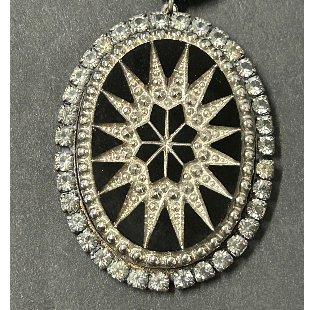 Liz Palacios Vintage Pendant Necklace Black Starburst Crystal Cord NWT